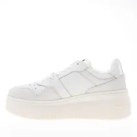 Кроссовки Tommy Jeans TJW Retro Flatform Charm EN0EN02421-YBL - Белые