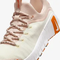Nike Free Metcon 6 жіноча для тренування Кросівки колір коричневий