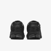 Nike Zoom Vomero 5 SE жіноча Кросівки колір чорний