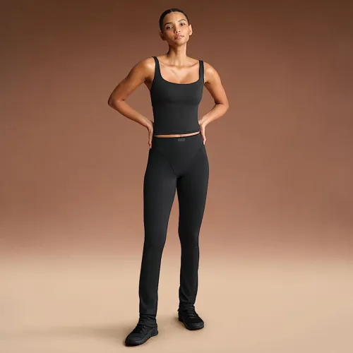 NikeSKIMS Matte женская С высокой Талией V-Panel Straight лосины цвет черный
