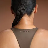 NikeSKIMS Matte жіноча Racerback Tank Top колір коричневий