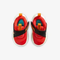 Nike Team Hustle D 12 Baby/Toddler Кросівки колір червоний