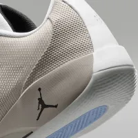 Nike Luka .77 баскетбольные Кроссовки цвет белый