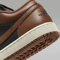 Nike Air Jordan 1 Low жіноча Кросівки колір чорний