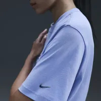 Nike Sportswear жіноча Loose Short-Sleeve Graphic футболка блакитний