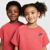Nike Tech Fleece Little дитячі Tee and шорти комплект колір червоний