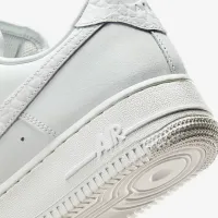 Nike Air Force 1 '07 Low женская Кроссовки цвет белый