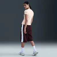 Nike Sportswear жіноча Slim футболка колір білий