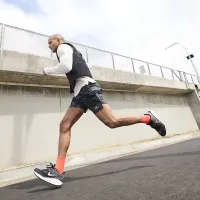 Nike Vomero 17 чоловічі Road Running Кросівки колір чорний