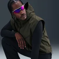 Nike Tech чоловічі Dri-FIT Woven Windrunner Vest колір зелений
