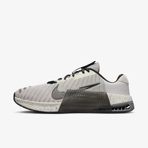 Nike Metcon 9 чоловічі для тренування Кросівки колір сірий