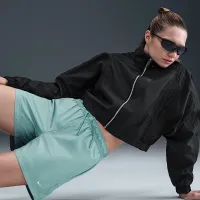 Nike Sportswear Classic Wovens женская Mid-Rise шорты цвет зеленый
