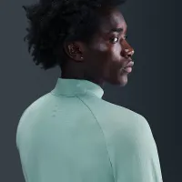 Nike Stride мужские Therma-FIT Repel Winterized 1/2-Zip Running Top цвет зеленый