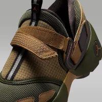 Nike Jordan Trunner LX женская Кроссовки цвет коричневый