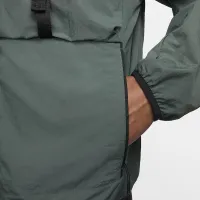 Nike Tech мужские Woven Куртка цвет зеленый