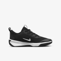 Nike Omni Multi-Court Big дитячі Indoor Court Кросівки колір чорний