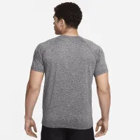 Nike чоловічі Heatheколір червоний Short-Sleeve Hydroguard Swim Shirt колір сірий