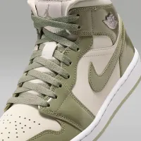 Nike Air Jordan 1 Mid SE жіноча Кросівки колір зелений
