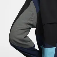 Nike ISPA Куртка цвет черный