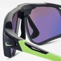 Nike Flyfree Mirroколір червоний Sunglasses колір чорний