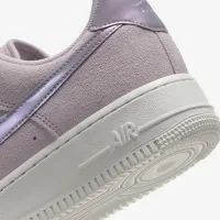 Nike Air Force 1 '07 SE женская Кроссовки цвет фиолетовый