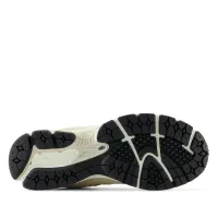 Кросівки New Balance M2002RFA - Бежевий
