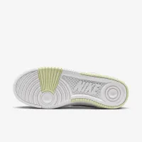 Nike Gamma Force жіноча Кросівки колір сірий