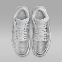 Nike Air Jordan 1 Low SE жіноча Кросівки колір сірий