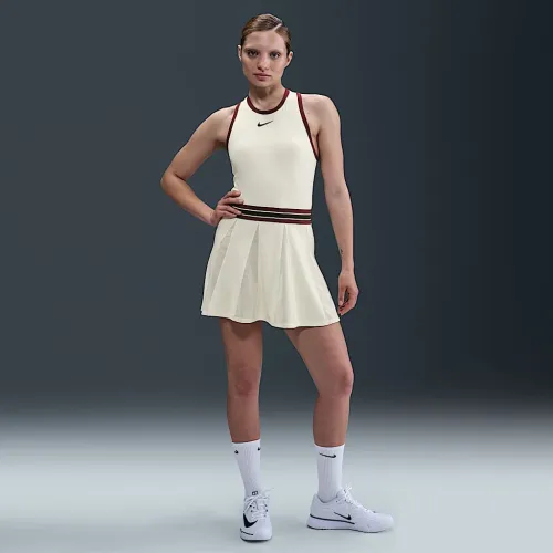 NikeCourt Slam жіноча Dri-FIT Tennis Костюм колір коричневий