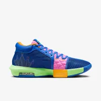 Nike LeBron Witness 8 
