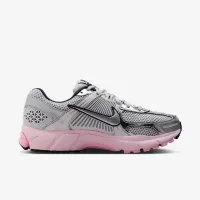 Nike Zoom Vomero 5 женская Кроссовки цвет серый