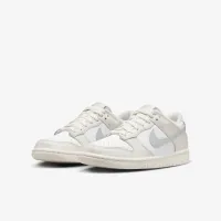 Nike Dunk Low Big дитячі Кросівки колір білий