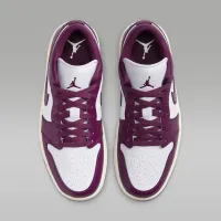 Nike Air Jordan 1 Low жіноча Кросівки колір білий