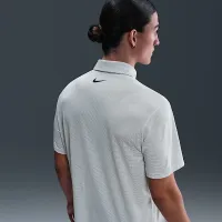 Nike Tour чоловічі Dri-FIT Textuколір червоний для гольфу Polo колір коричневий