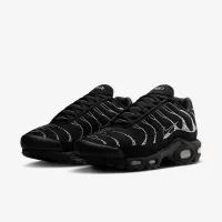 Nike Air Max Plus with Swarovski® Crystals жіноча Кросівки колір чорний