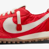 Nike Moon Shoe SP x Jacquemus жіноча Кросівки колір червоний