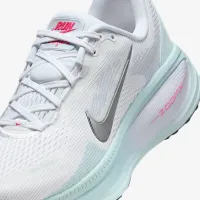 Nike Vomero 18 жіноча Road Running Кросівки колір білий