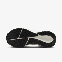 Nike Vomero 17 жіноча Road Running Кросівки колір білий