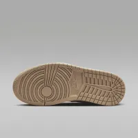 Nike Air Jordan 1 Mid жіноча Кросівки колір білий