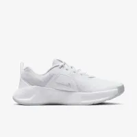 Nike MC Trainer 3 жіноча для тренування Кросівки колір білий
