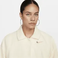 Nike Sportswear женская Collaцвет красный High-Pile Fleece Куртка цвет белый