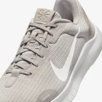 Nike Flex Experience Run 12 жіноча Road Running Кросівки колір сірий