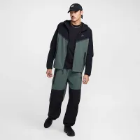 Nike Tech чоловічі Woven оверсайз Pants колір зелений