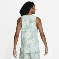 Nike Dri-FIT мужские Allover Print Sleeveless Yoga Top цвет серый