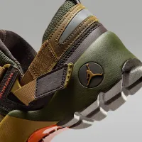 Nike Jordan Trunner LX женская Кроссовки цвет коричневый