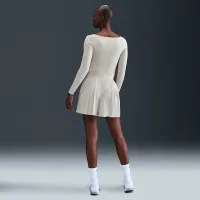 Nike 24.7 PerfectStretch женская Dri-FIT С высокой Талией Loose Pleated Skort цвет коричневый