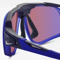 Nike Flyfree Mirroколір червоний Sunglasses блакитний