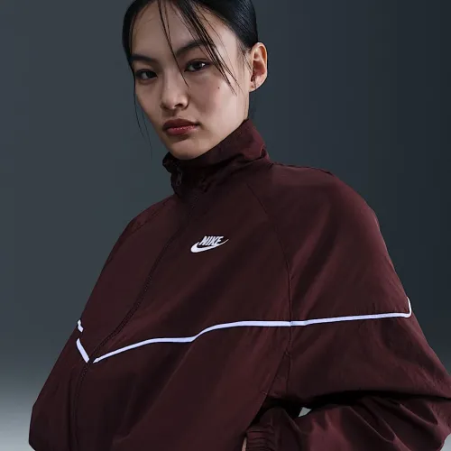Nike Sportswear Windrunner женская Woven Куртка цвет красный