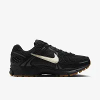 Nike Zoom Vomero 5 чоловічі Кросівки колір чорний
