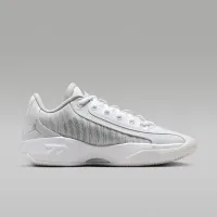 Nike Luka .77 